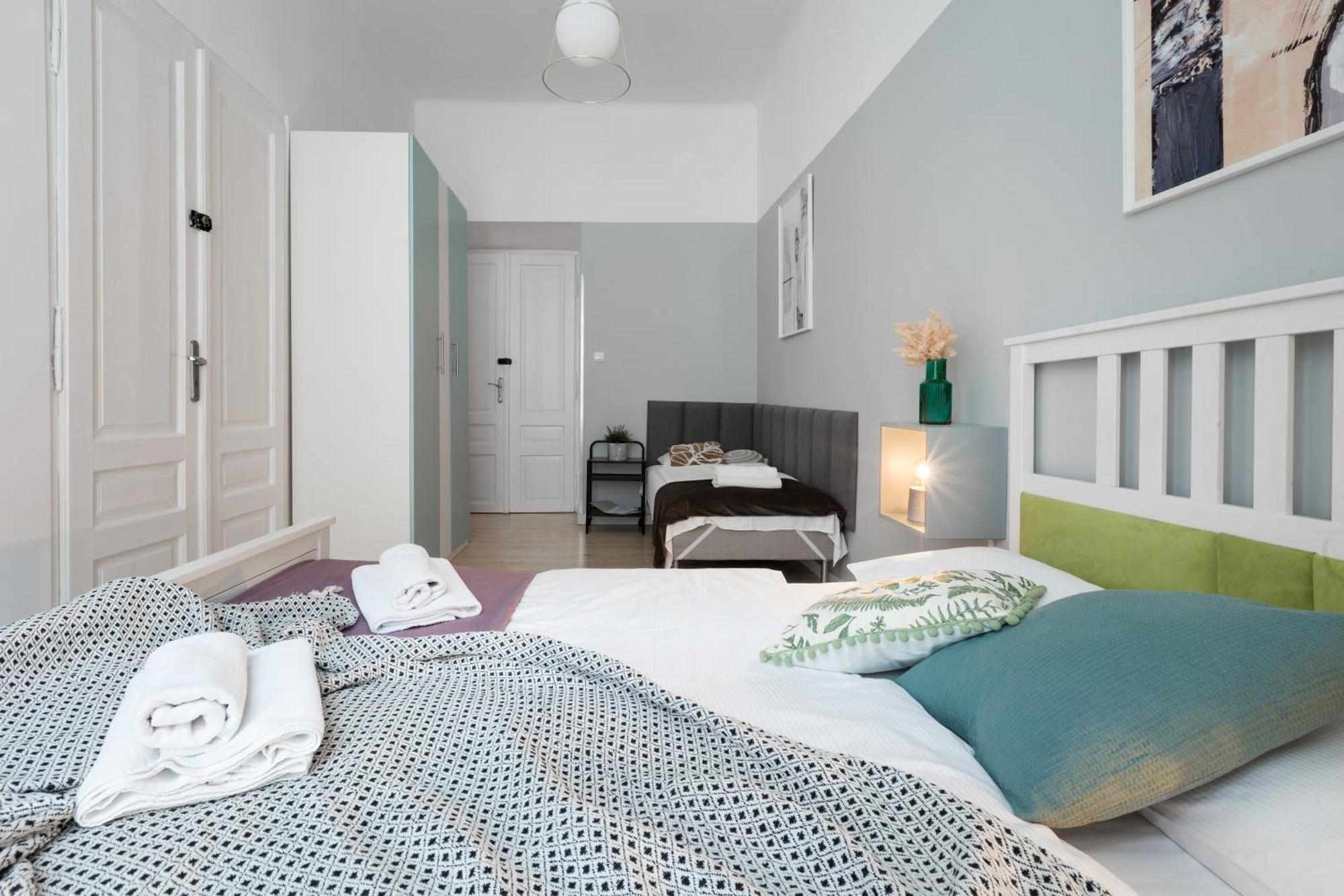 Friendhouse Apartments Avenue Cracovia Exterior foto