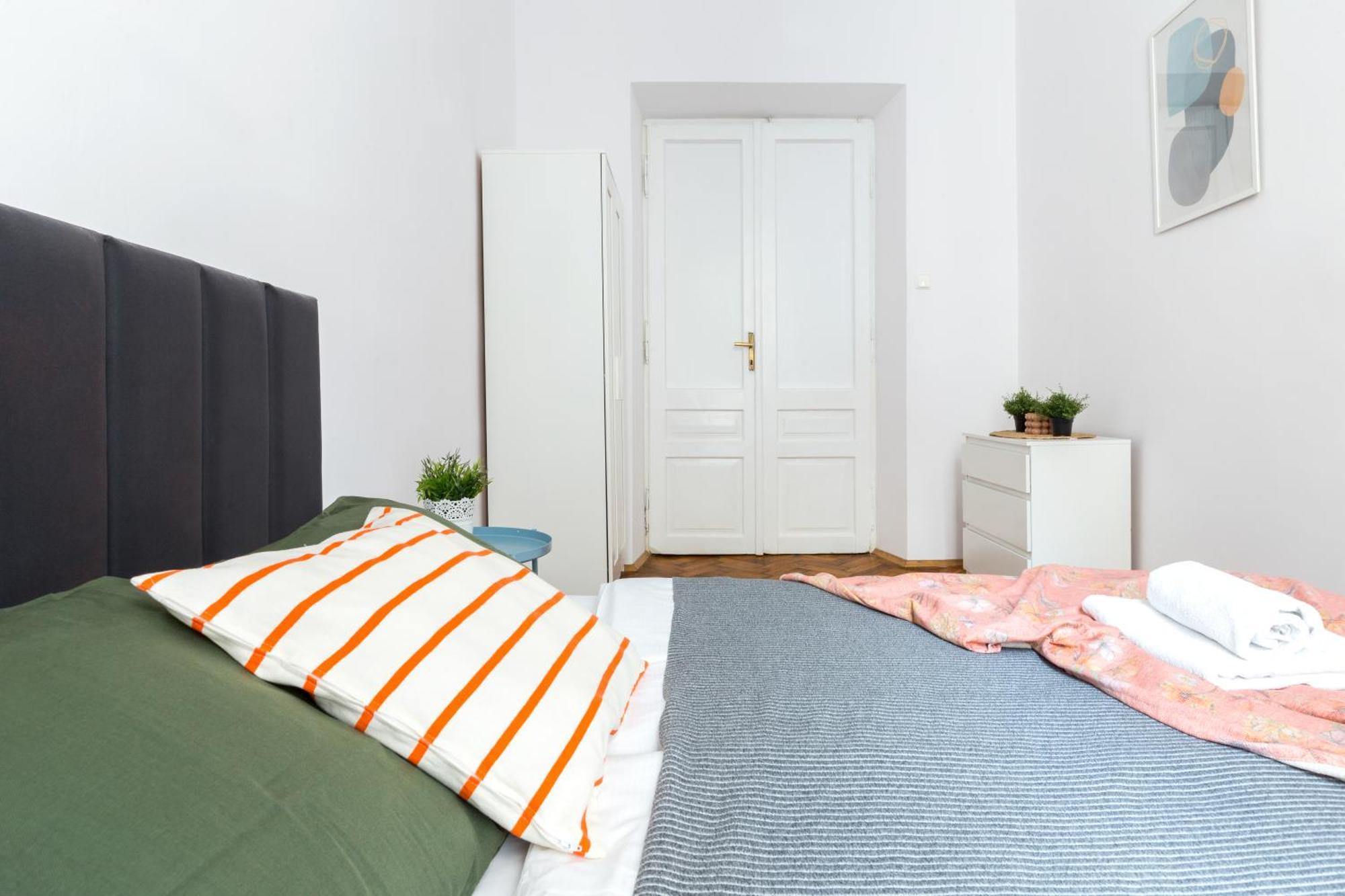 Friendhouse Apartments Avenue Cracovia Exterior foto