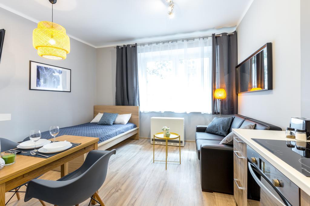 Friendhouse Apartments Avenue Cracovia Exterior foto