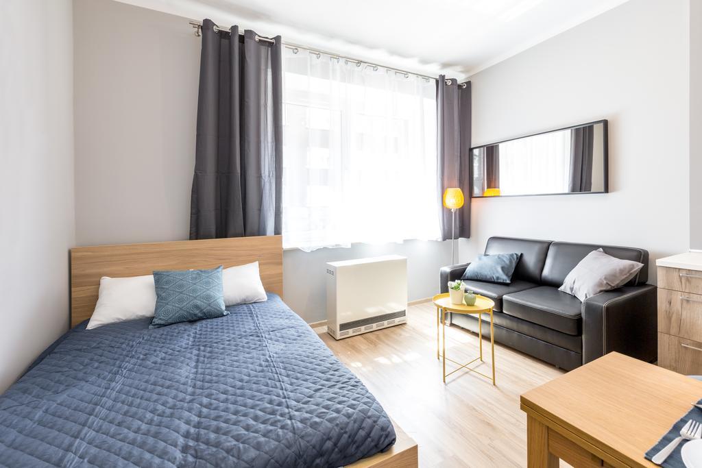 Friendhouse Apartments Avenue Cracovia Exterior foto